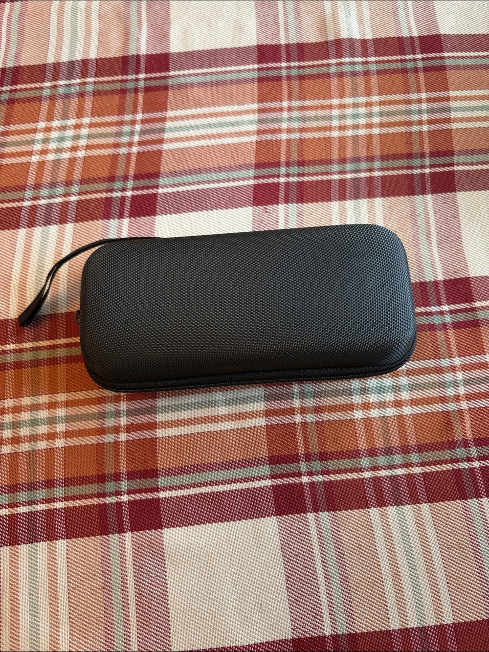 Portable Dual Sunglass Travel Case in Black